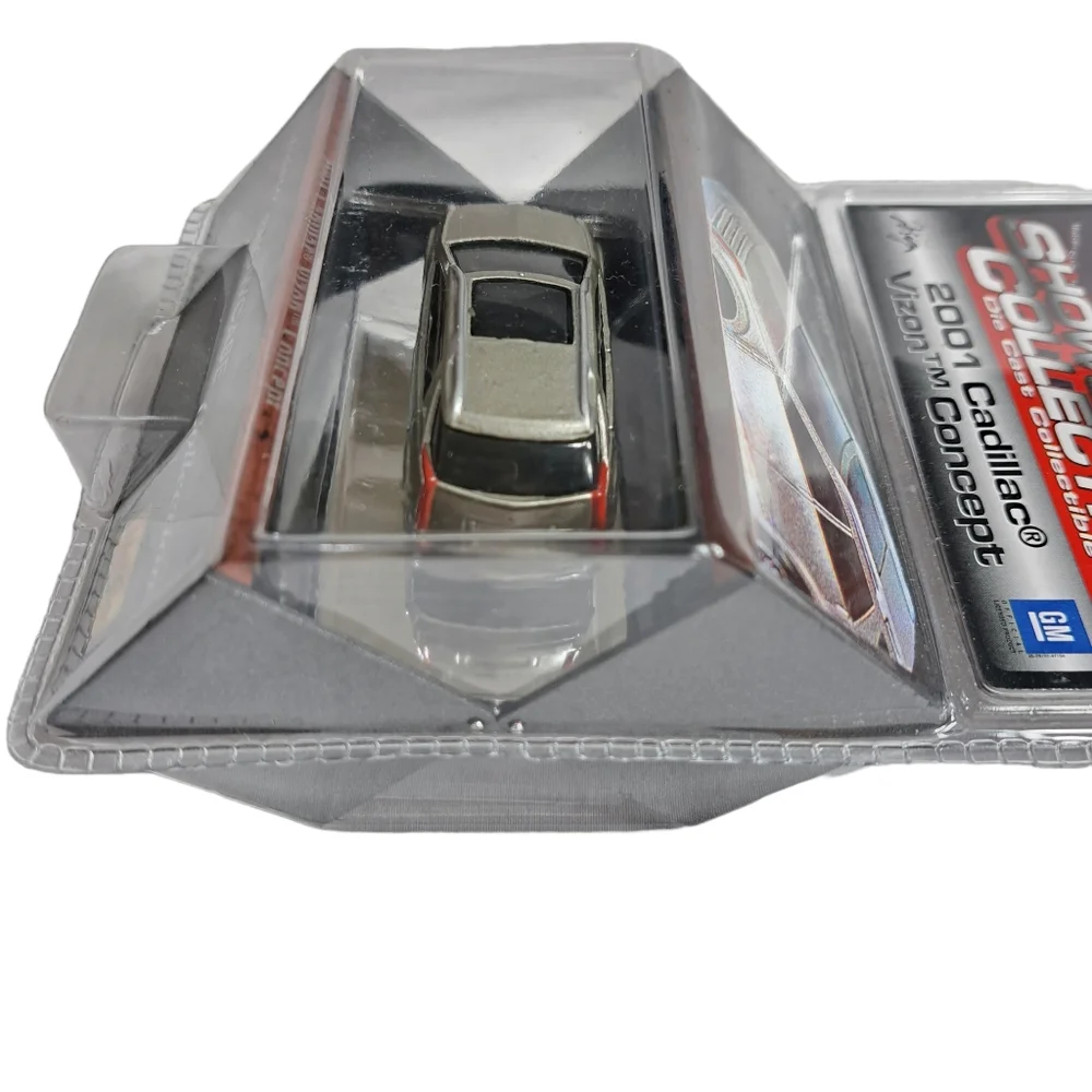 Maisto 2001 Grey Cadillac Vizon Concept‎ SUV Showcase Collection Die-Cast